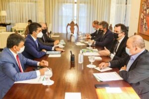 Rodrigo Pacheco, presidente do Senado, se reúne com governadores na residência oficial do Senado Pedro Gontijo / Senado Federal [fotógrafo]