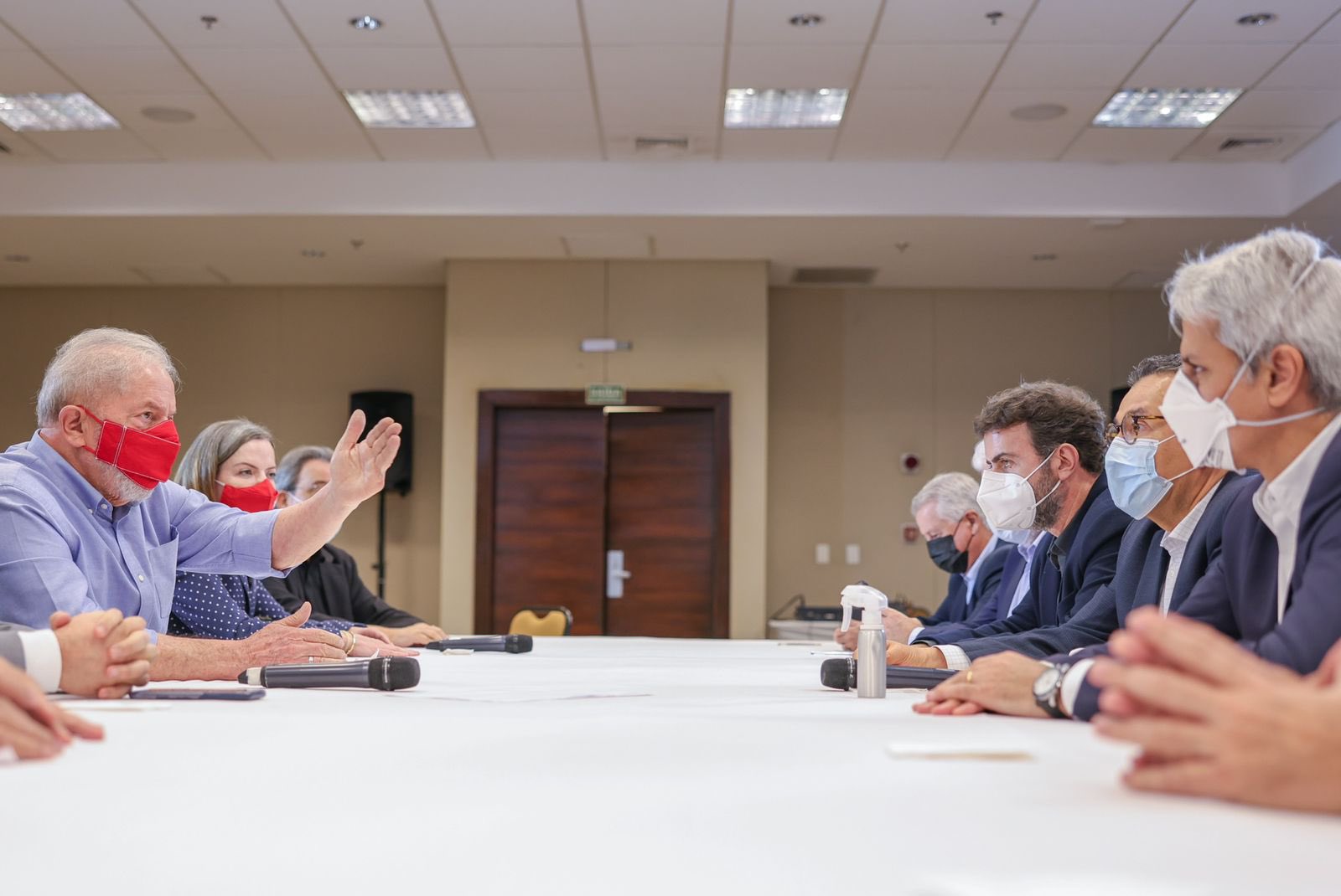 Em Brasília, Luiz Inácio Lula da Silva se reuniu com parlamentares do PSB [fotografo] Ricardo Stuckert [/fotografo]
