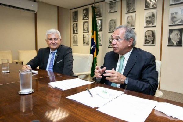 Marcos Pontes e Paulo Guedes. Cortes no orçamento da Ciência e Tecnologia esgarçaram as relações entre os ministros. Foto: Washington da Costa/ME