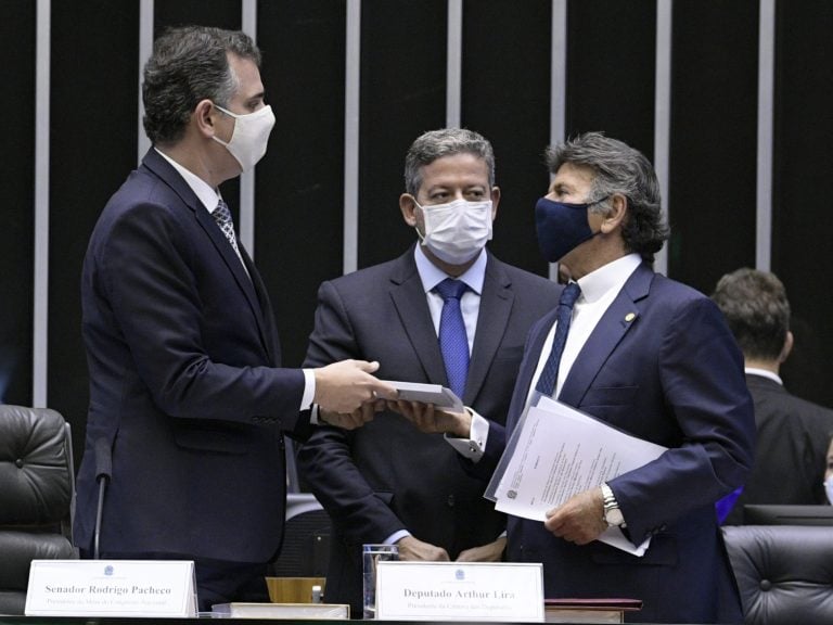 O presidente da Câmara dos Deputados, Arthur Lira (PP-AL) ,se reúne nesta segunda-feira com o presidente do STF, Luiz Fux, para tratar da decisão da Corte que suspendeu o pagamento das emendas de relator ao Orçamento da União, chamado de 