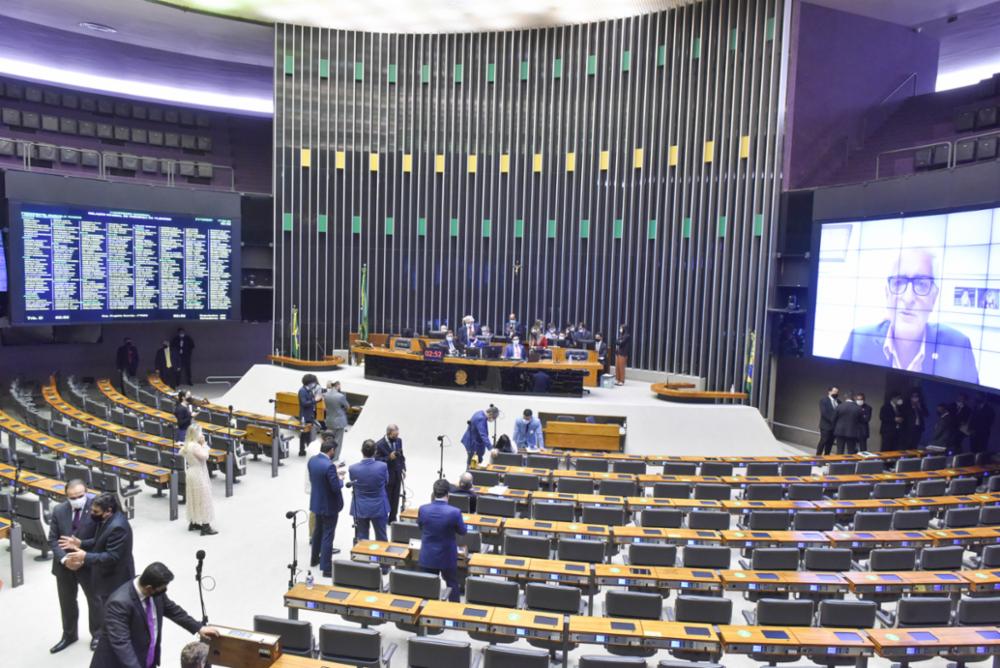 Plenário da Câmara aprovou projeto que cria novo modelo de captação para o Fungetur, visando aumentar a oferta de financiamento ao turismo.. Foto: Zeca Ribeiro/Câmara dos Deputados