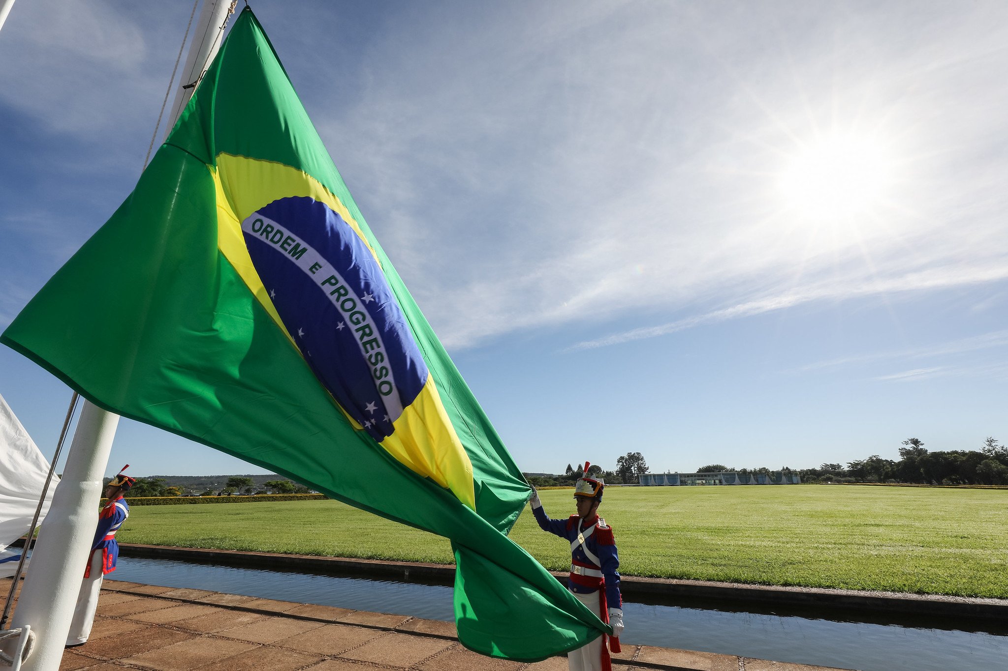 Há 34 anos, portanto, ainda que convivendo com muitas adversidades e imperfeições, vivemos a mais longa experiência democrática enquanto nação soberana. Foto: Marcos Corrêa/PR
