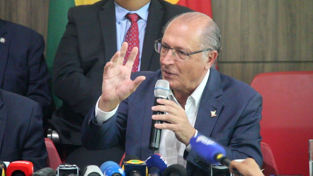 Primeira versão da PEC da transição prevê regras para aumento permanente no teto de gastos, com acréscimo de R$ 175 bilhões em 2023. Foto: Tiago Rodrigues/Congresso em Foco