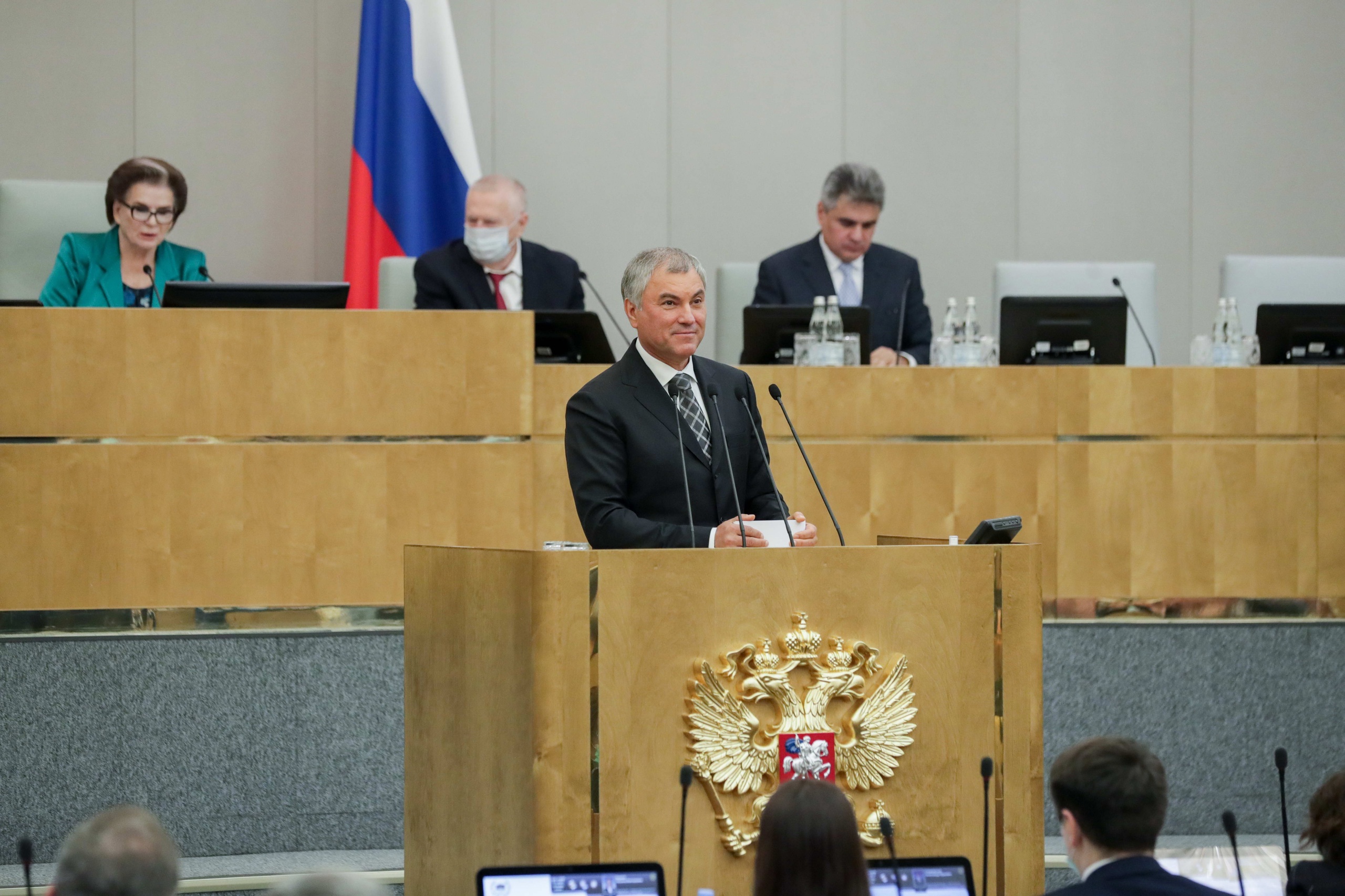 Para líderes partidários, saída de empresas ocidentais não representa uma crise, mas sim o fortalecimento da soberania na Rússia. Foto: Divulgação/Duma Estatal Russa