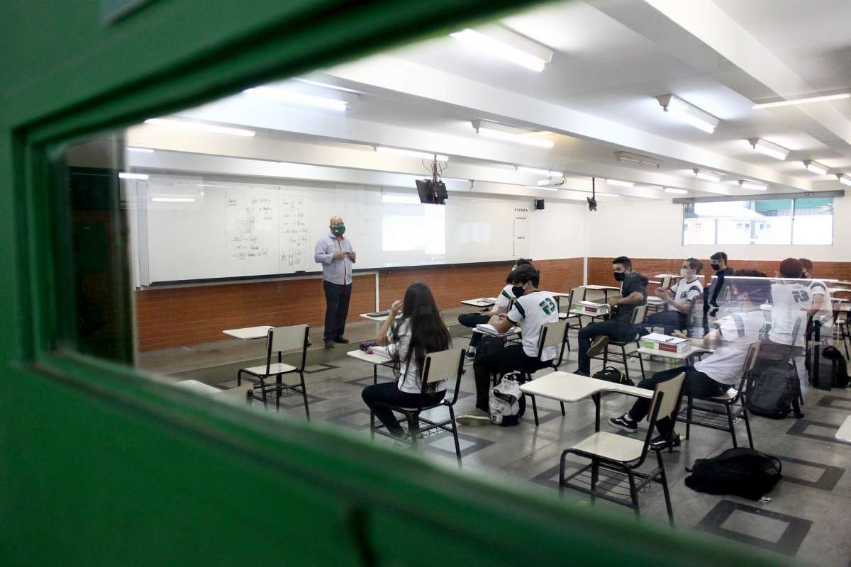 Turma do ensino médio de escola pública do Ceará, estado virou referência em educação no país nas últimas décadas. Foto: Governo do Ceará