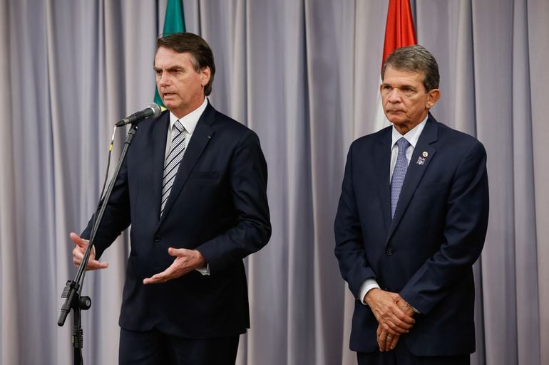 O presidente Jair Bolsonaro já pensa no substituto o general Joaquim Silva e Luna na Petrobras. Foto: Alan Santos/PR