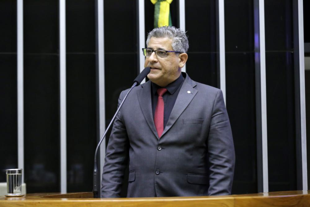 Líder da Frente Parlamentar dos Caminhoneiros Autônomos e Celetistas, pediu ao STF a interrupção na tramitação da PEC 01. Foto: Micchel Jesus/Agência Câmara