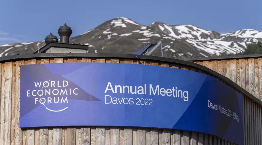 Paulo Guedes estará no Fórum Econômico Mundial na cidade suíça de Davos até a quinta-feira (26). Foro: World Economic Forum/Pascal Bitz