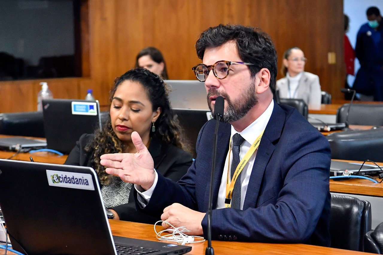 André Passos, da Abiquim: 85% dos 40 milhões de toneladas de fertilizantes consumidos no país são importados. Foto: Divulgação