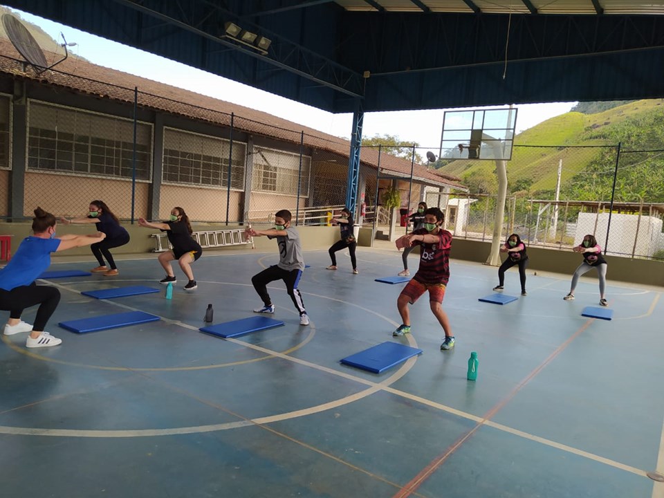 De acordo com o conselho da categoria, cerca de 160 mil profissionais estão cadastrados, mas estima-se que outros 50 mil ainda não possuam registro. Foto: Secretaria de Educação do Espírito Santo 