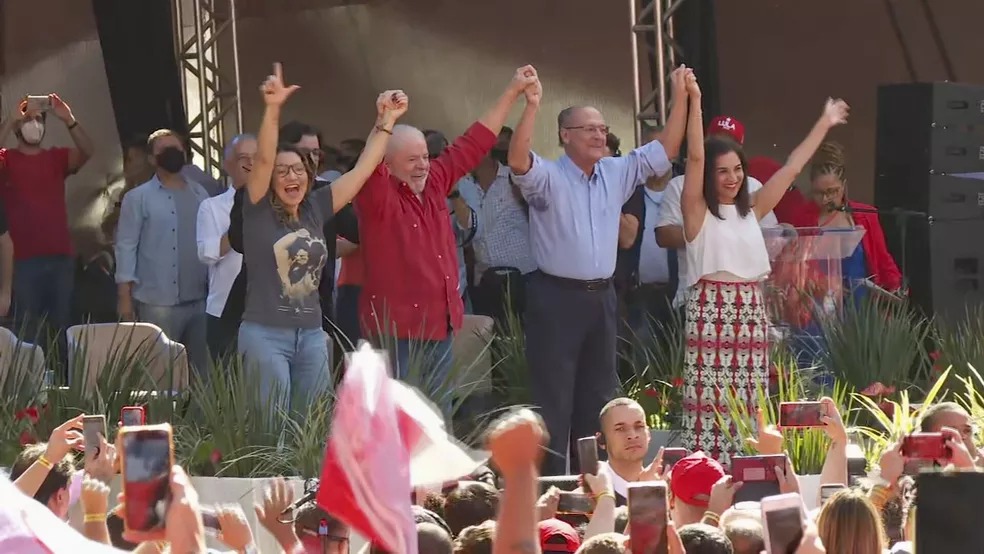 Lula (PT) criticou neste sábado a Proposta de Emenda à Constituição (PEC) 1/2022, também conhecida como PEC dos Auxílios.  Foto: Reprodução/TV Globo