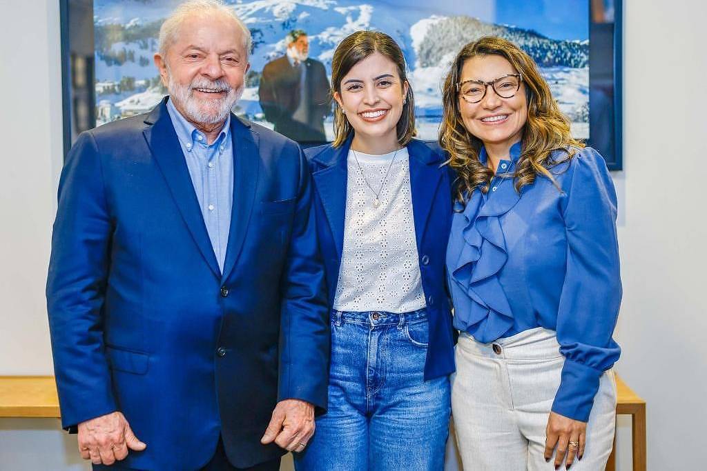 Tabata entre Lula e Janja, em encontro em São Paulo na última segunda-feira. Foto: Ricardo Stuckert