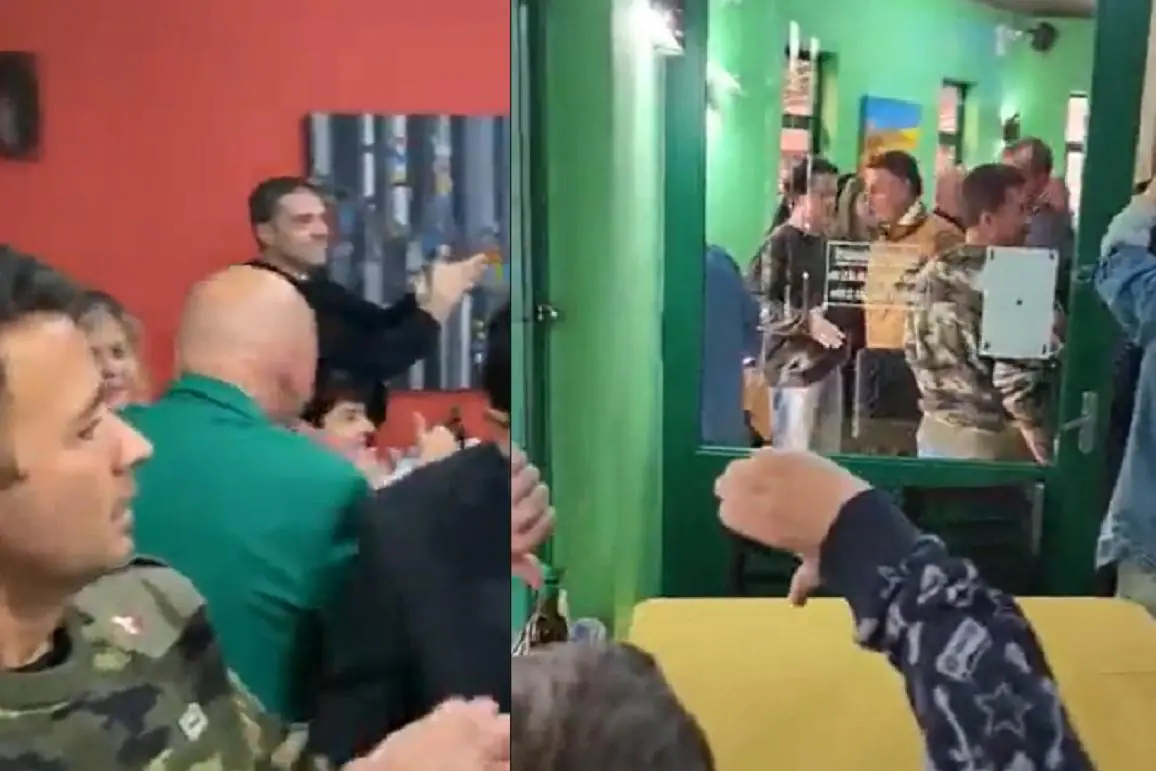 Bolsonaro foi vaiado e xingado no momento em que deixava a churrascaria em São Paulo. Foto: Reprodução/vídeo