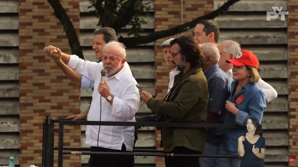 O ex-presidente Lula (PT) iniciou sua campanha eleitoral em uma fábrica de automóveis em São Bernardo do Campo, no ABC Paulista. Foto: Reprodução/YouTube