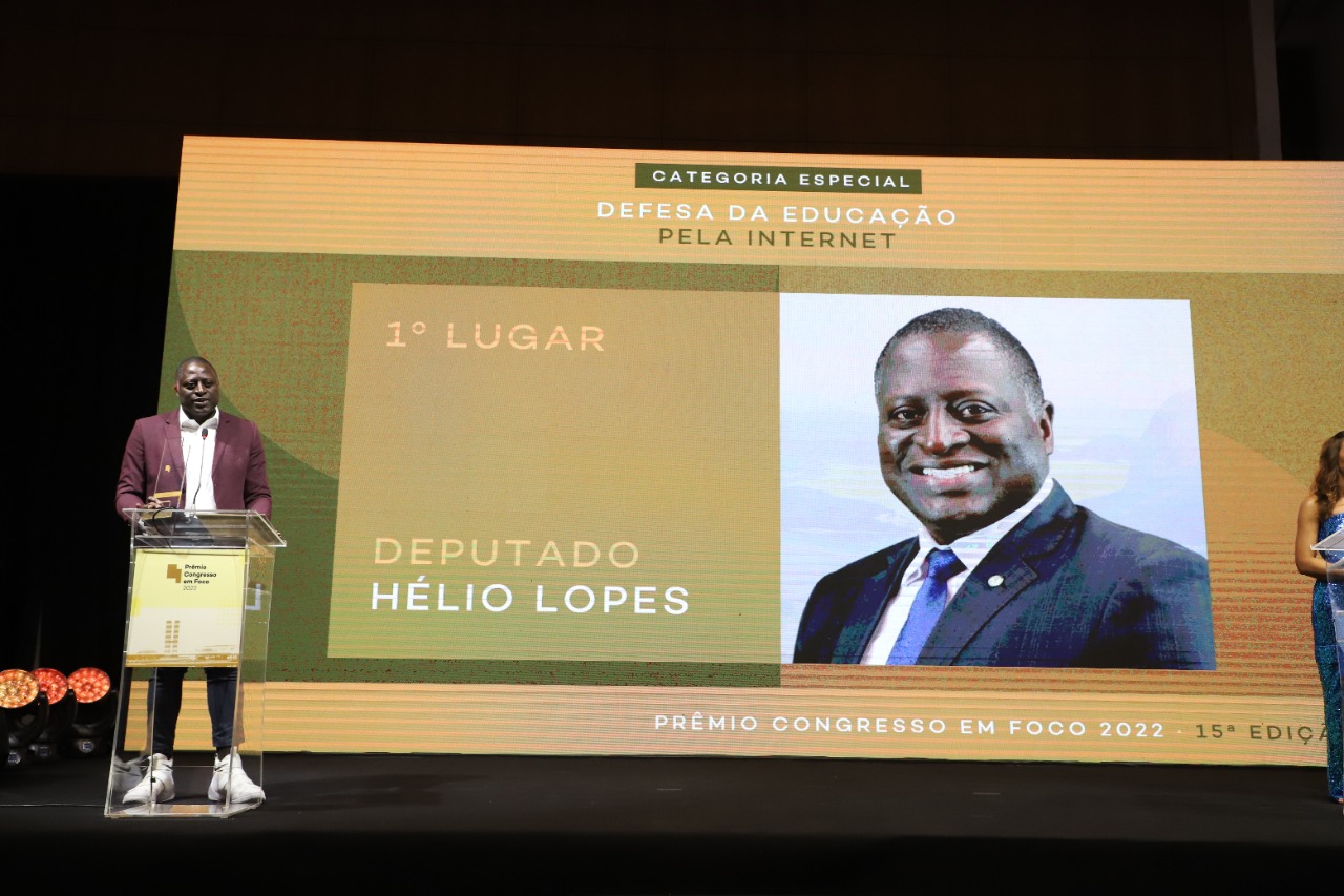 Hélio Lopes lembrou sua origem ao agradecer pelo prêmio. Foto: Paulo Negreiros 