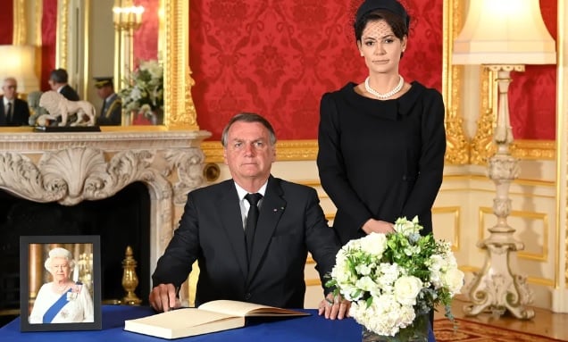 Bolsonaro e Michelle em Londres para o funeral da rainha Elizabeth II. Foto: Escritório de Assuntos Exteriores do Reino Unido