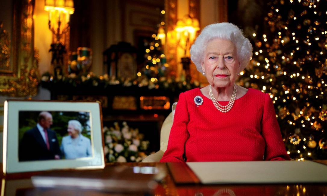 A passagem da rainha Elizabeth - após uma das mais longevas permanências no cargo - pode nos servir como uma eloquente lição de História