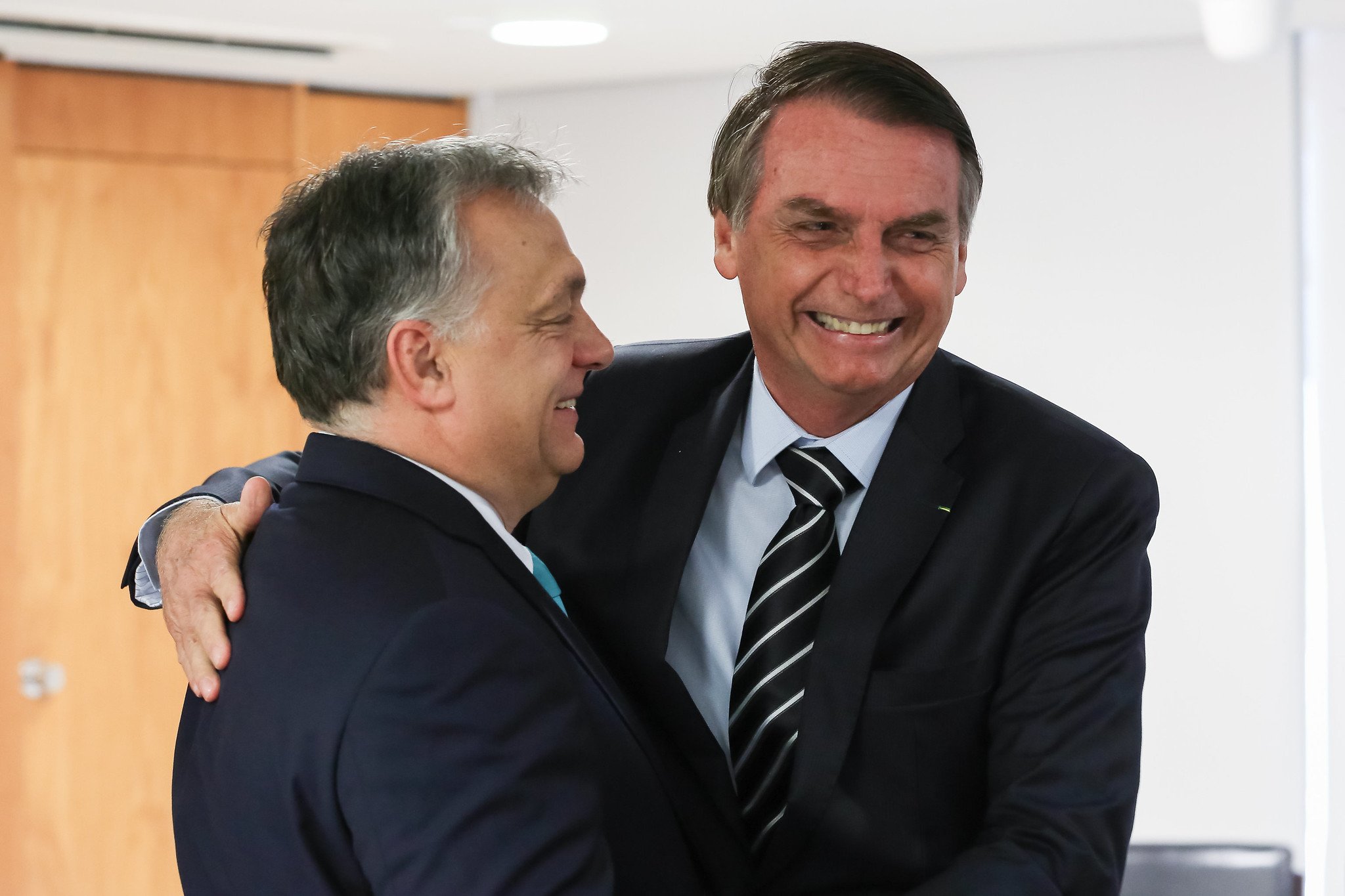 Bolsonaro com Viktor Orbán, da Hungria, a quem chama de 