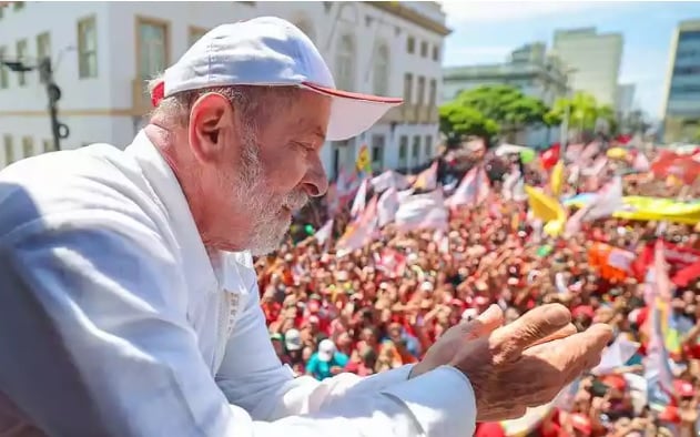 Lula em ato de campanha em Aracaju. Foto: Ricardo Stuckert