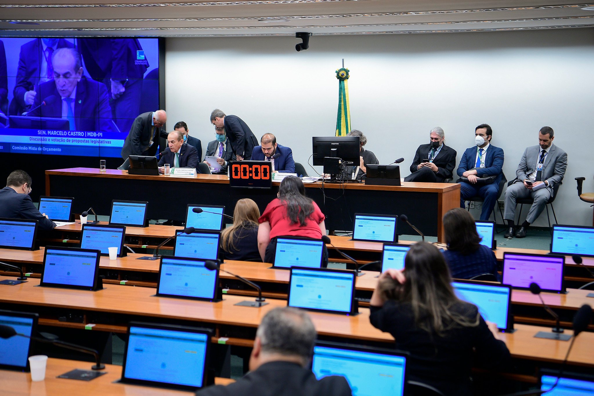 Deputados do PT não se manifestaram em proposta da deputada Fernanda Melchionna (Psol-RS) para extinguir emendas de relator. Foto: Pedro França/Agência Senado