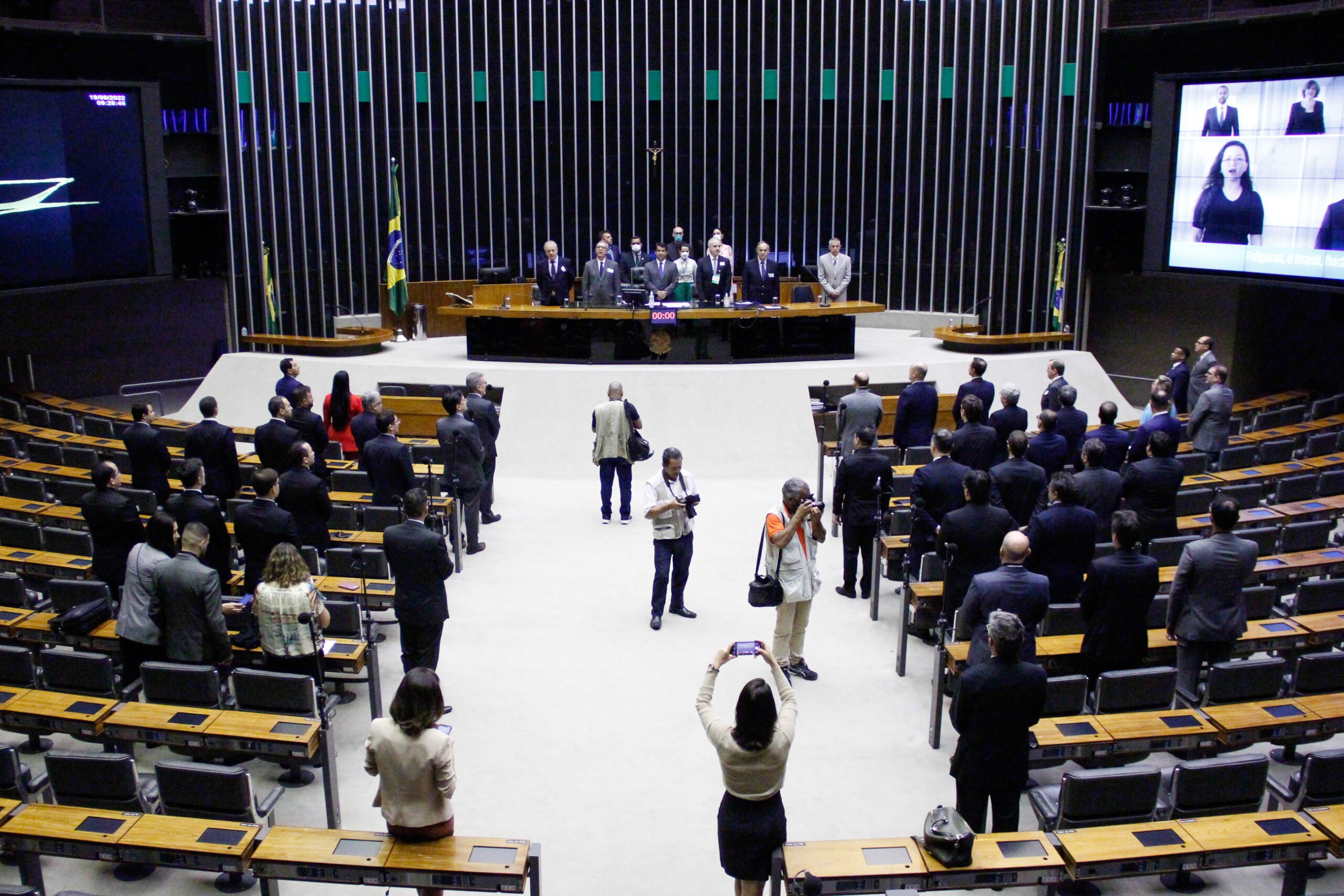 Projeto de decreto legislativo aprovado na Câmara aumenta o salário de deputados, senadores, ministros e do presidente a partir de 2023. Foto: Elaine Menke/Câmara do Deputados