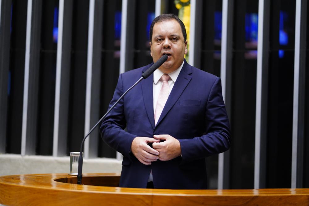 Líder do União Brasil reafirmou interesse pela sucessão na Câmara, e desafiou demais postulantes a um debate público. Foto: Pablo Valadares/Câmara dos Deputados