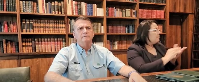 Bolsonaro em live nesta sexta-feira, 30 de dezembro de 2022