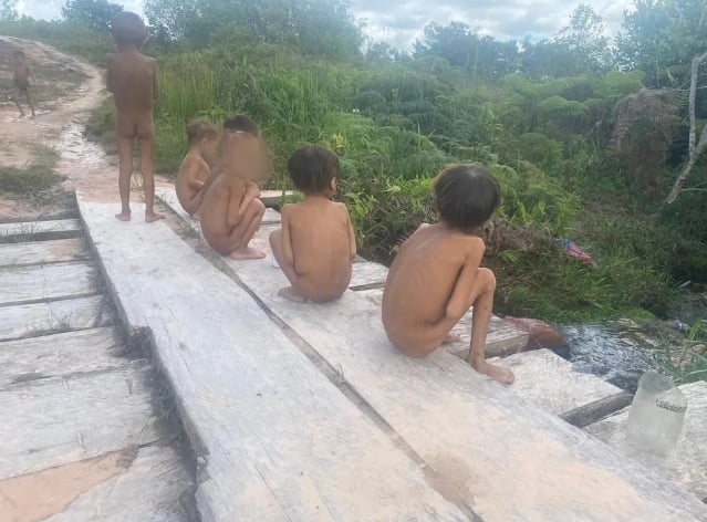 Garimpo e omissão do governo: presente e futuro sombrios para crianças Yanomami. Foto:  Condisi-YY/Divulgação