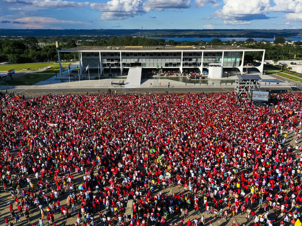 Drone mostra concentração do público na Praça dos Três Poderes. Foto: Warley Andrade/Gov