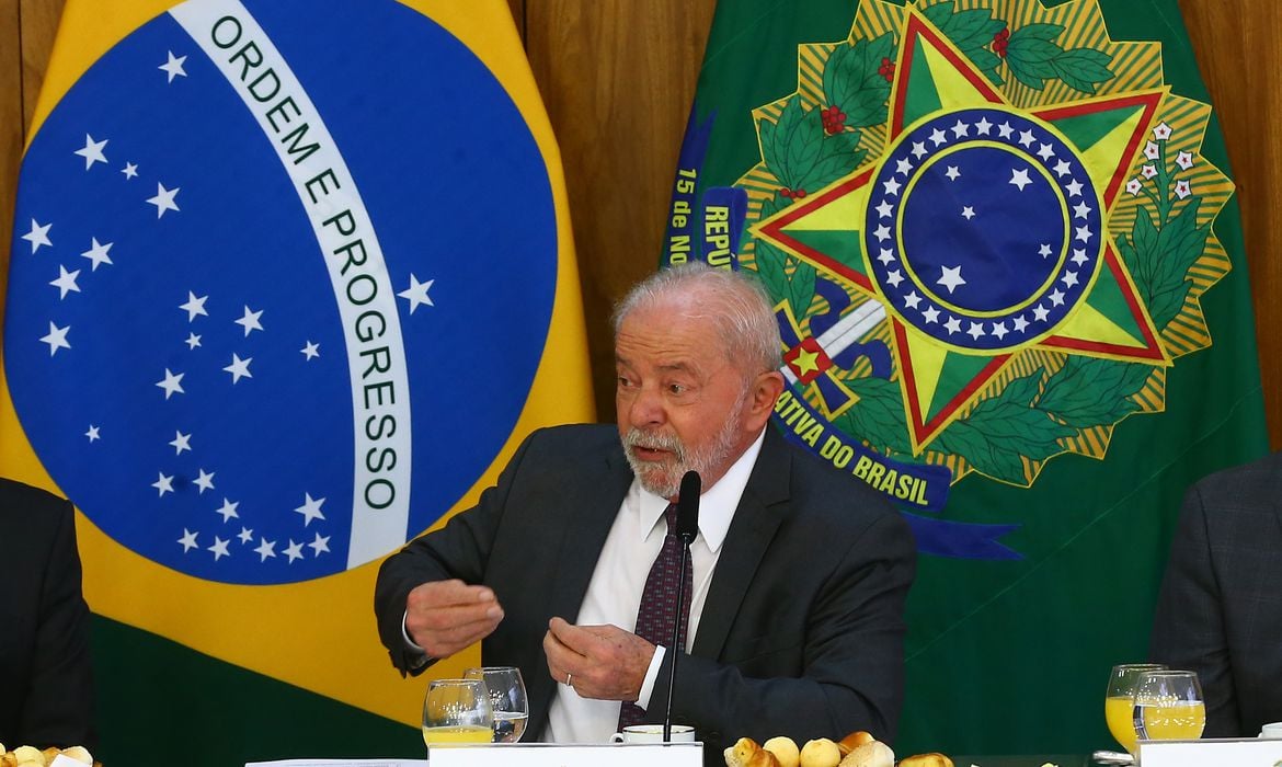 lula vem se queixando de dores na perna em decorrência de uma bursite no joelho. Foto: Antônio Cruz/Agência Brasil