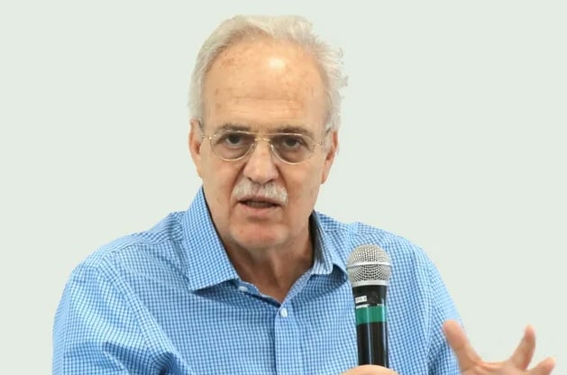 O climatologista Carlos Nobre é um dos cientistas mais respeitados no mundo nos estudos sobre o aquecimento global. Foto: IEA/USP