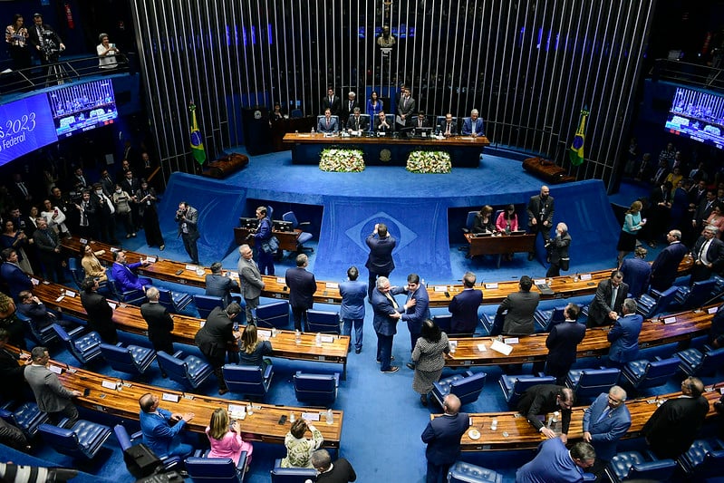 Senado aprovou em plenário uma medida provisória que reduz de 25% para 6% a incidência do IRRF em remessas ao exterior. Foto: Pedro França/Ag. Senado