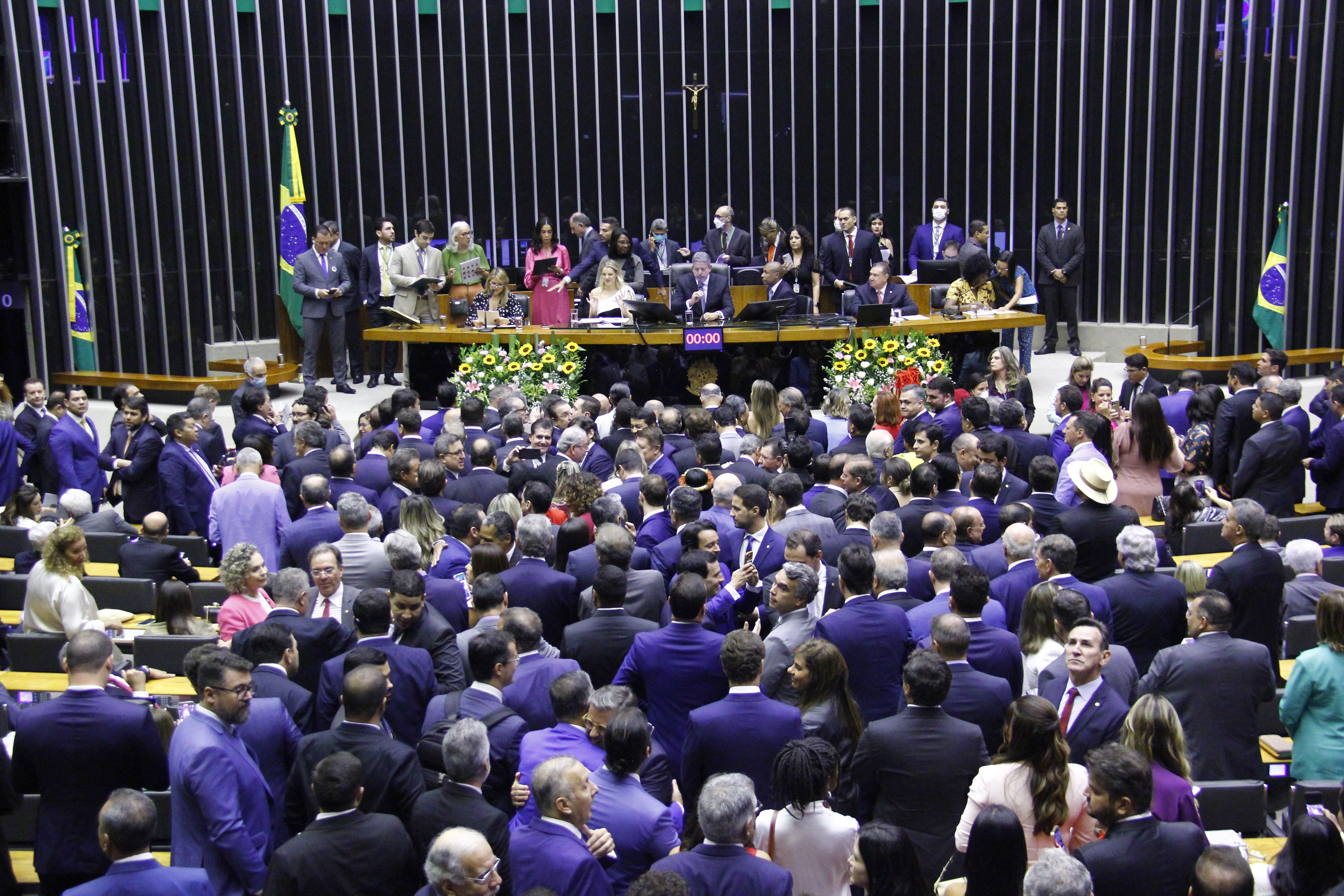 Deputados lotam o plenário da Câmara para a posse. Foto: Marina Ramos/Ag. Câmara