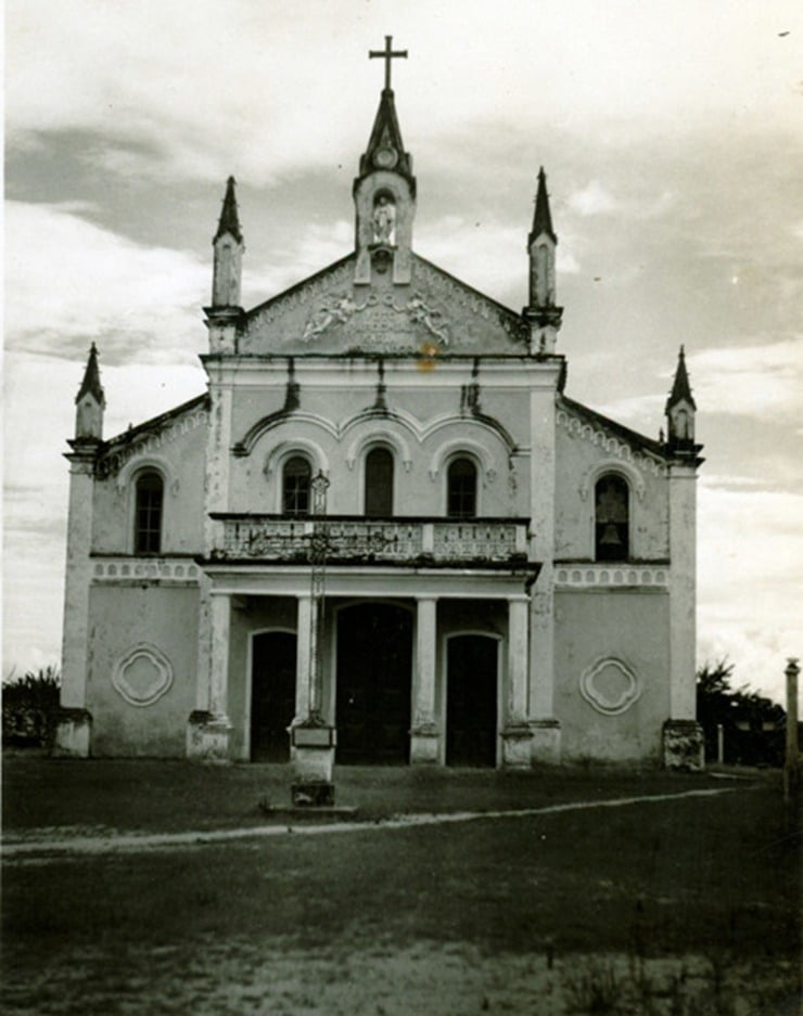 Igreja Matriz de São Filipe e São Tiago,
em São Felipe, Recôncavo da Bahia. Foto: Arquivo IBGE