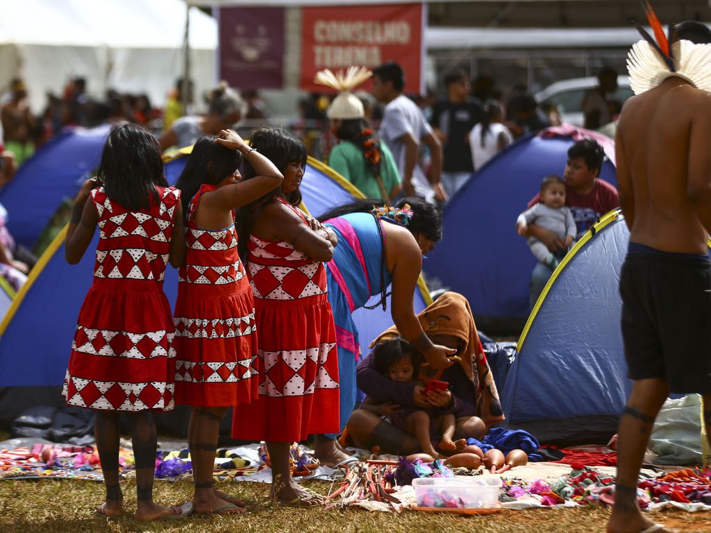 Começou nessa segunda-feira (24) o Acampamento Terra Livre (ATL) com o tema 