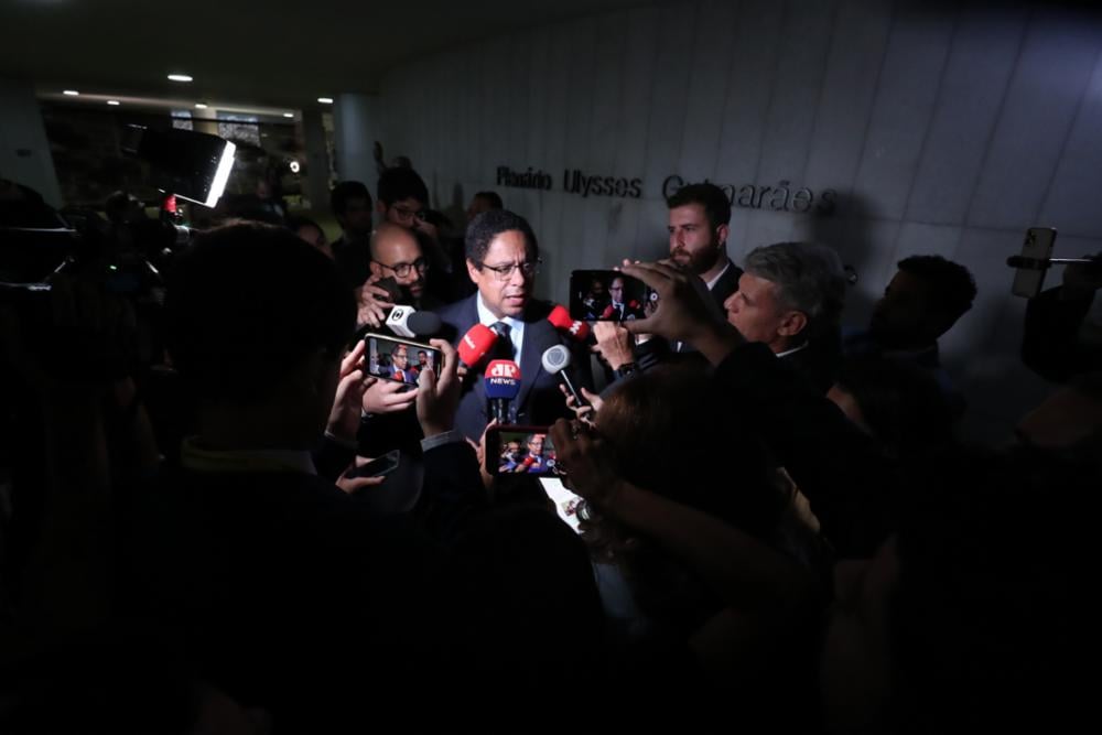 Relator do PL das Fake News, deputado Orlando Silva (PCdoB-SP), avalia que projeto só será aprovado se as bancadas conservadoras apoiarem. Foto: Bruno Spada/Câmara dos Deputados