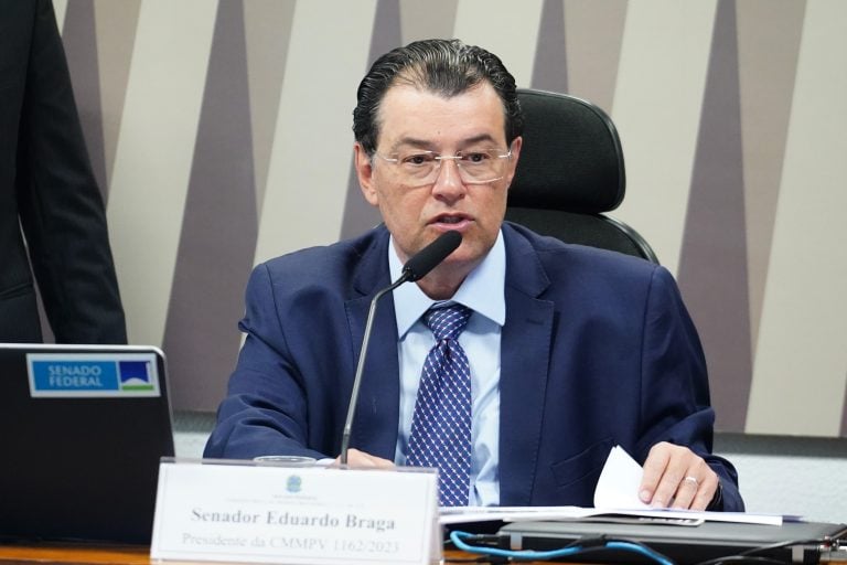 Pela previsão do senador, a proposta será votada na CCJ em 7 de novembro e estará pronta para votação no plenário entre os dias 8 e 9. Foto: Pablo Valadares/Câmara dos Deputados