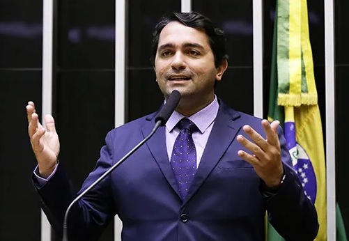 Presente em 66% das sessões, Junior Lourenço ainda não justificou 12 de suas 13 faltas nos primeiros cem dias de mandato. Foto: Agência Câmara