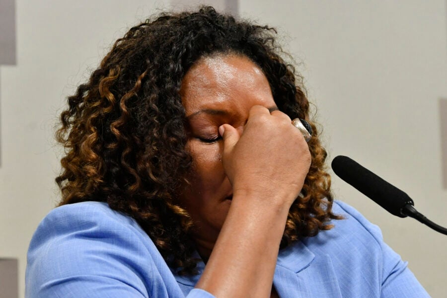 A ministra da Cultura, Margareth Menezes,  emocionou-se em sessão de comissão do Senado ao saber do falecimento de Rita Lee. Foto: Geraldo Magela/Agência Senado