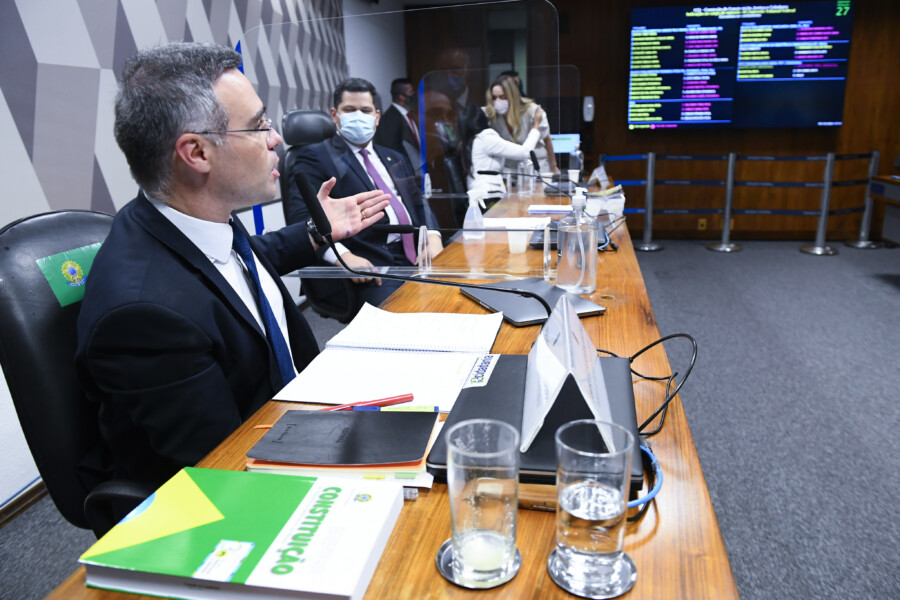 Quesito obrigatório aos indicados aos cargos de ministro do STF, a sabatina dos indicados na CCJ costuma demorar, em média, 10 horas. Ministro André Mendonça ficou 12 horas diante dos senadores, em 2021. Foto: Marcos Oliveira/Agência Senado