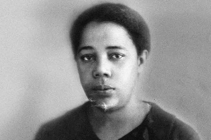 Antonieta de Barros foi professora, jornalista, e primeira paralamentar negra do Brasil. Antoniera combateu a discriminação racial através da educação e da construção de políticas públicas para a população negra. Foto:
Instituto Histórico e Geográfico de Santa Catarina