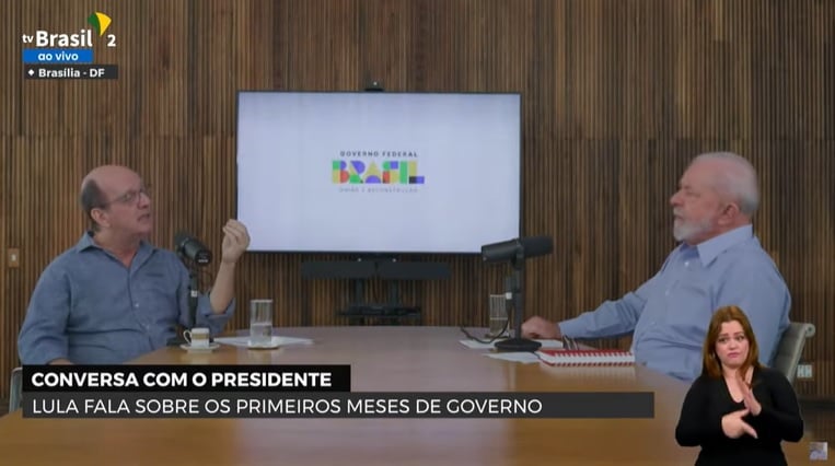 Conversa com o Presidente é apresentado por Marcos Uchôa