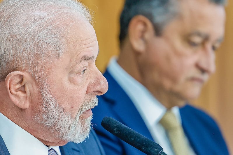 Lula considera razoáveis os termos do governo para reajuste dos professores, e alertou para risco de esgotamento da greve. Foto: Cláudio Kbene/PR