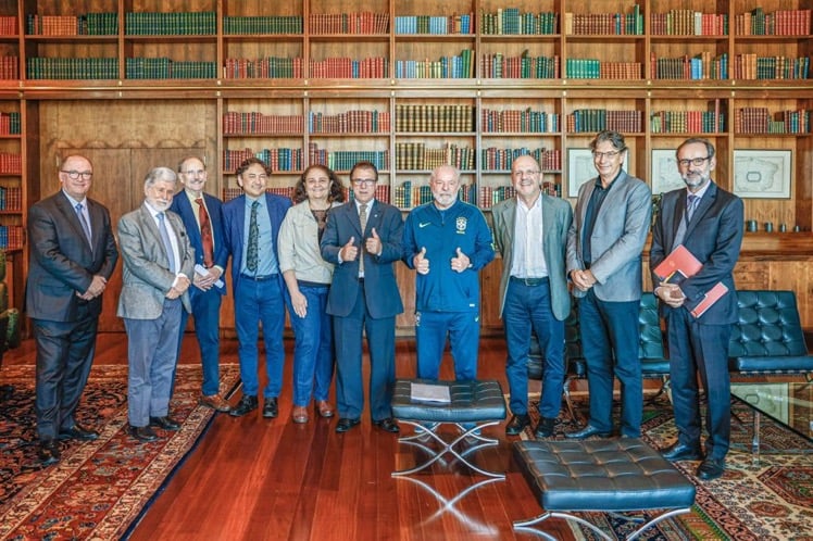 Após os ruídos sobre a indicação de Marcio Pochmann para a presidência do IBGE, o presidente Lula  postou uma foto de uma reunião juntos.
Foto: Ricardo Stuckert