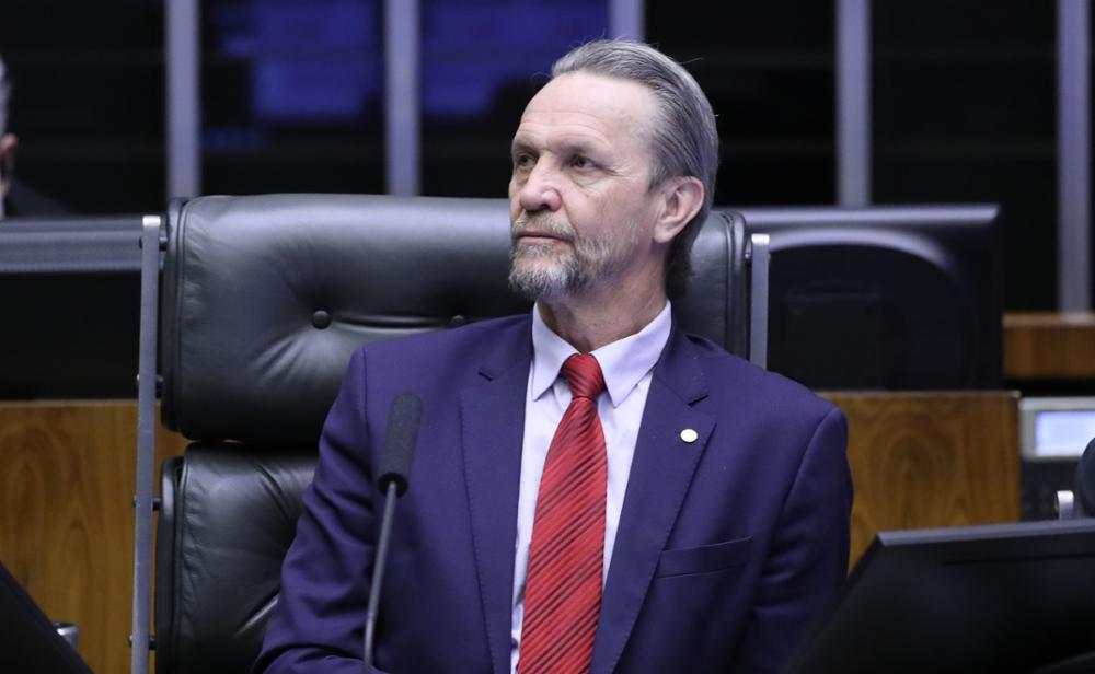 Governo Lula Presidente Lula conseguiu colocar o Brasil num novo rumo, com uma extensa lista de conquistas e de boas notícias para o povo brasileiro., na análise do deputado Pedro Uczai. Foto: Bruno Spada/Câmara dos Deputados
