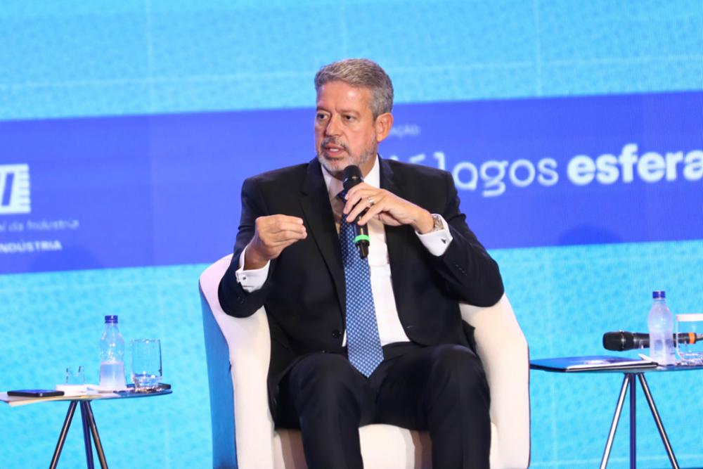 Arthur Lira (PP-AL), costurou com o ministro da Fazenda, Fernando Haddad, manutenção do voto de qualidade do Carf.. Foto: Marina Ramos / Câmara dos Deputados
