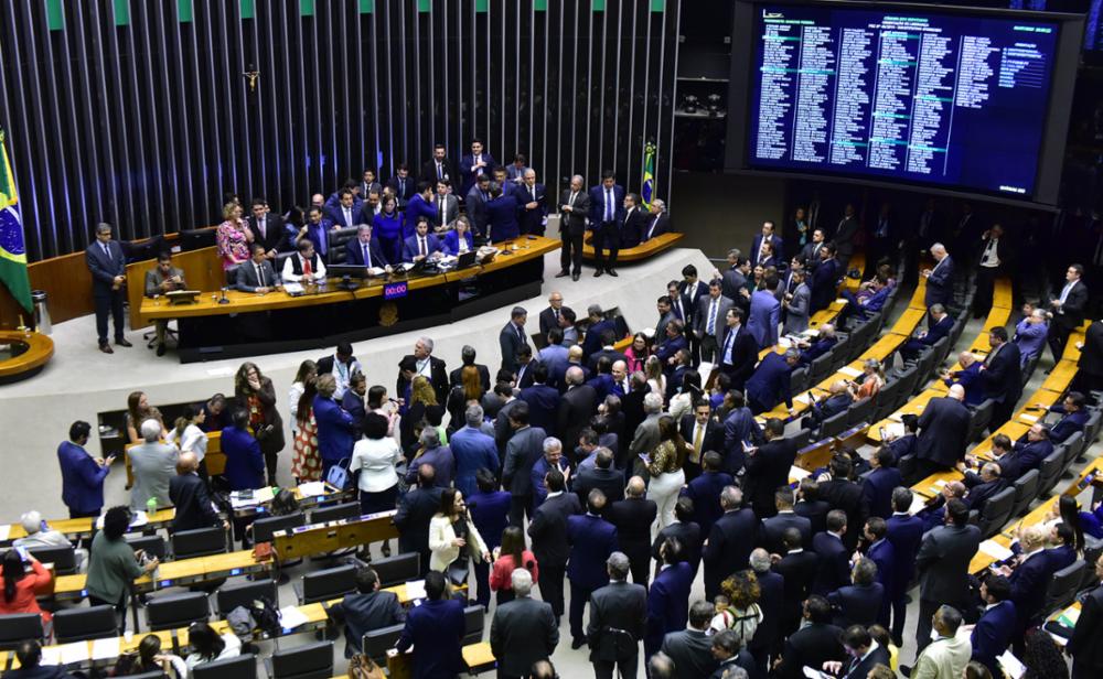 Na ausência de Arthur Lira, Câmara pauta requerimentos de repúdio à ação do Hamas, bem como diversos acordos de colaboração com Israel. Foto: Câmara dos Deputados