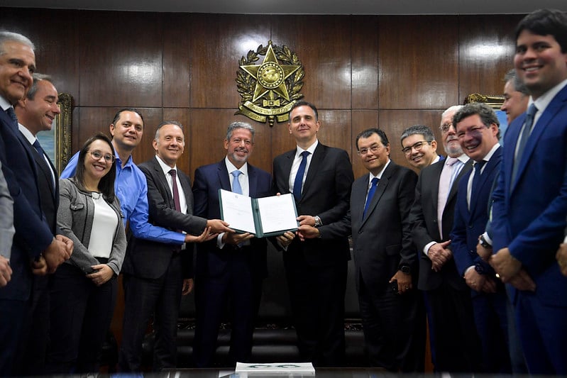 Lira entregou texto aprovado pela Câmara a Pacheco quase um mês após sua aprovação pelos deputados. Foto: Jonas Pereira/Ag. Senado