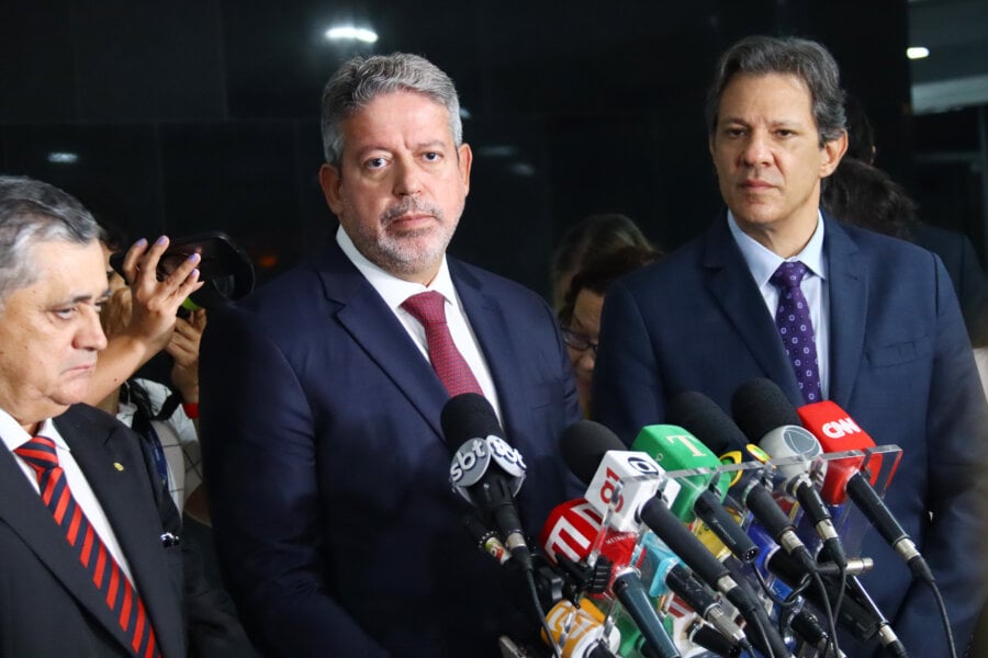 O presidente da Câmara, Arthur Lira, com o ministro da Fazenda, Fernando Haddad. Foto: Marina Ramos/Câmara dos Deputados