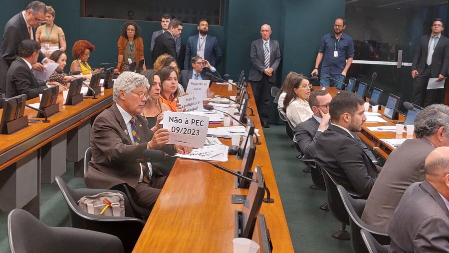 Pela terceira vez, comissão especial na Câmara dos Deputados tenta votar a PEC da Anistia Partidária, repudiada pela sociedade civil. Foto: Lucas Neiva/Congresso em Foco